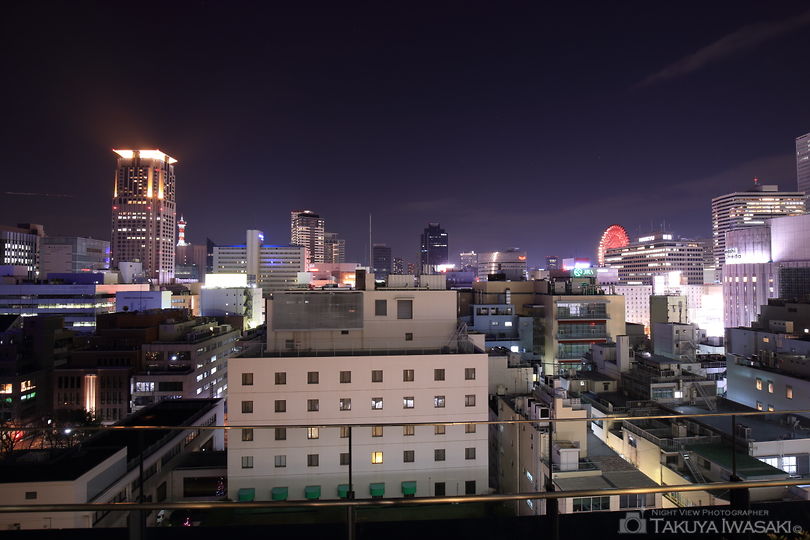 グランフロント大阪 北館7階デッキの夜景スポット写真（1）