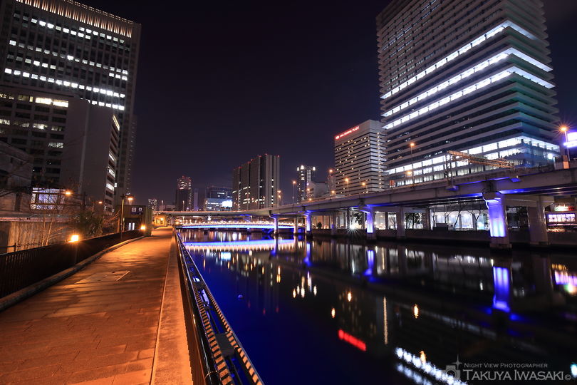 中之島遊歩道 大江橋駅前の夜景スポット写真（3）