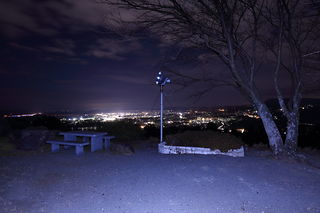 妙法寺 平和仏舎利塔の夜景スポット写真（3）class=