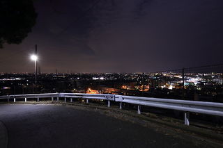 日向岡の夜景スポット写真（3）class=