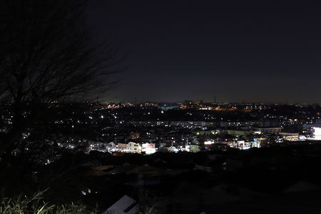南平の住宅街の夜景