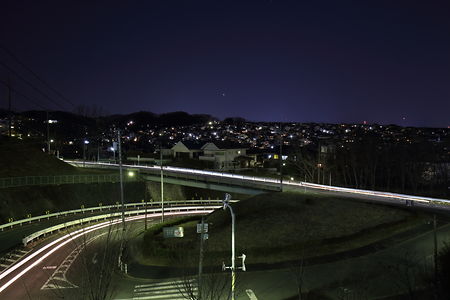 高幡台歩道橋の夜景スポット写真（2）class=
