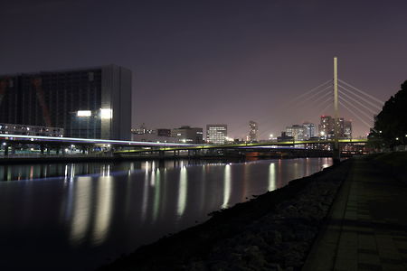 京浜運河緑道公園の夜景スポット写真（1）class=