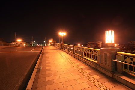 相生橋の夜景スポット写真（3）class=