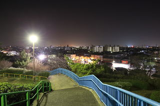 千句塚公園の夜景スポット写真（1）class=
