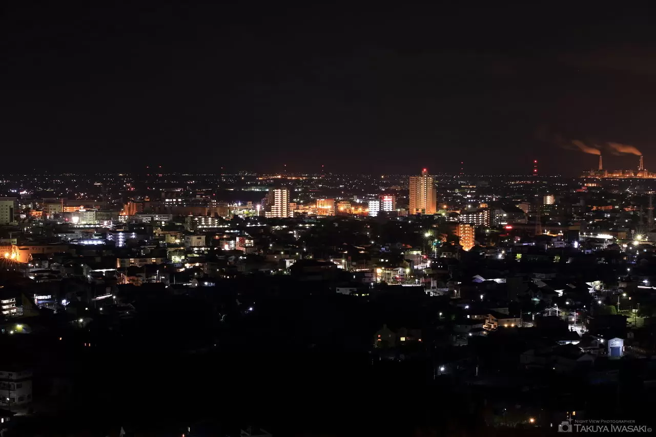 八ツ面山公園の夜景（愛知県西尾市）