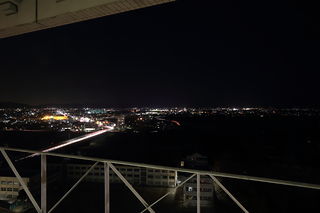 豊橋市役所 展望ロビーの夜景スポット写真（4）class=