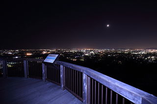 岩屋緑地展望台の夜景スポット写真（4）class=