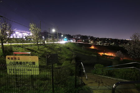 小山馬場谷戸公園の夜景スポット写真（3）class=