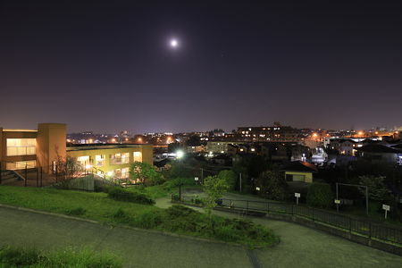 新石川4丁目公園の夜景スポット写真（1）class=