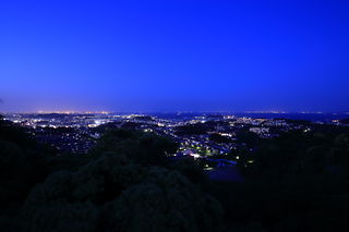 鷹取山公園 展望台の夜景スポット写真（1）class=