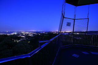 鷹取山公園 展望台の夜景スポット写真（4）class=