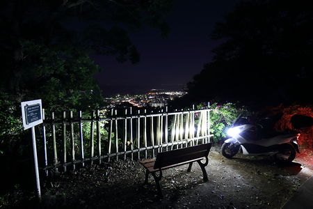 武山・富士山見晴台の夜景スポット写真（2）class=
