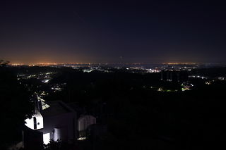 アゼリアハウスの夜景スポット写真（1）class=