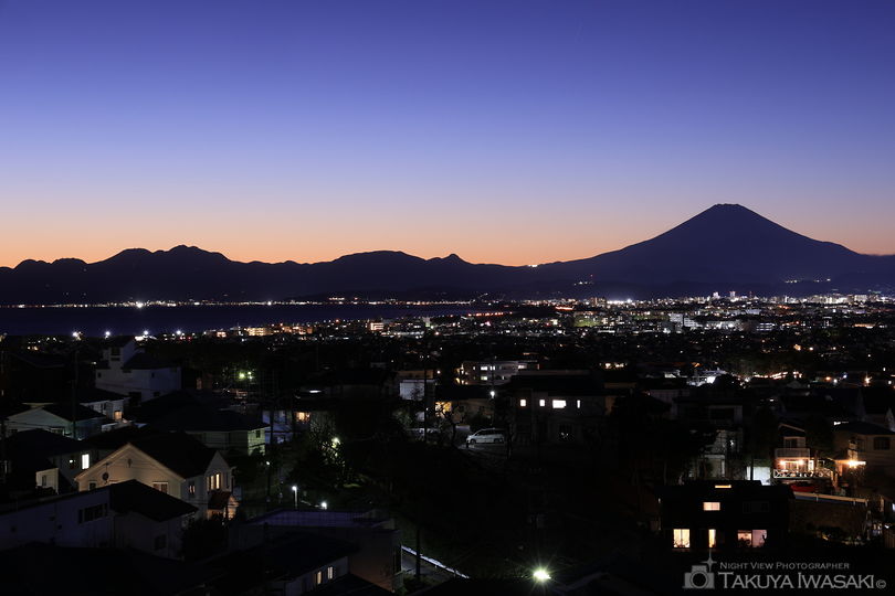 片瀬山富士見坂の夜景スポット写真（3）