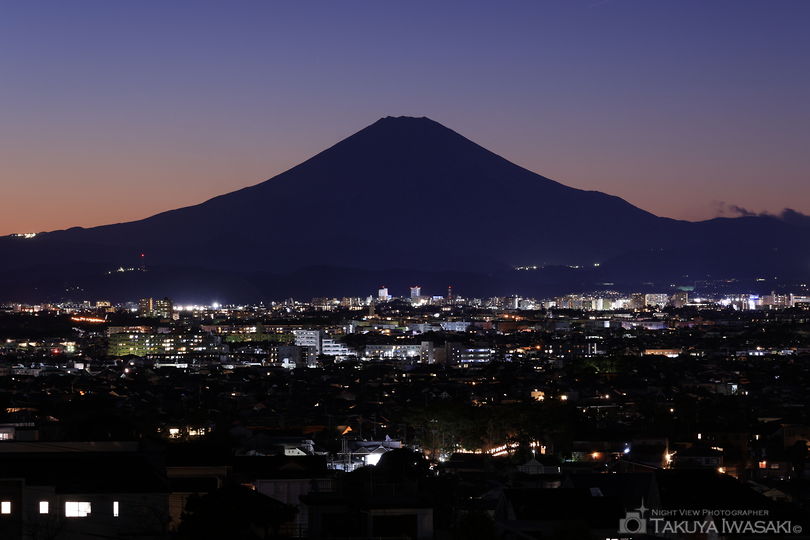 片瀬山富士見坂の夜景スポット写真（4）