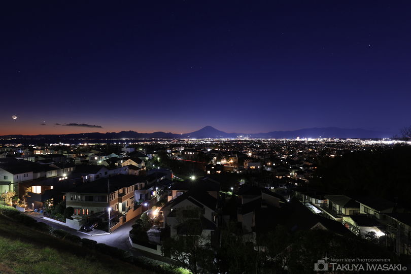 片瀬山富士見坂の夜景スポット写真（5）