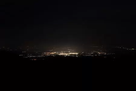 峠の茶屋駐車場の夜景