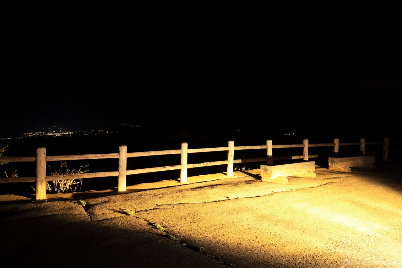 峠の茶屋駐車場の夜景スポット写真（3）