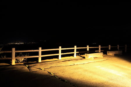 峠の茶屋駐車場の夜景スポット写真（3）class=