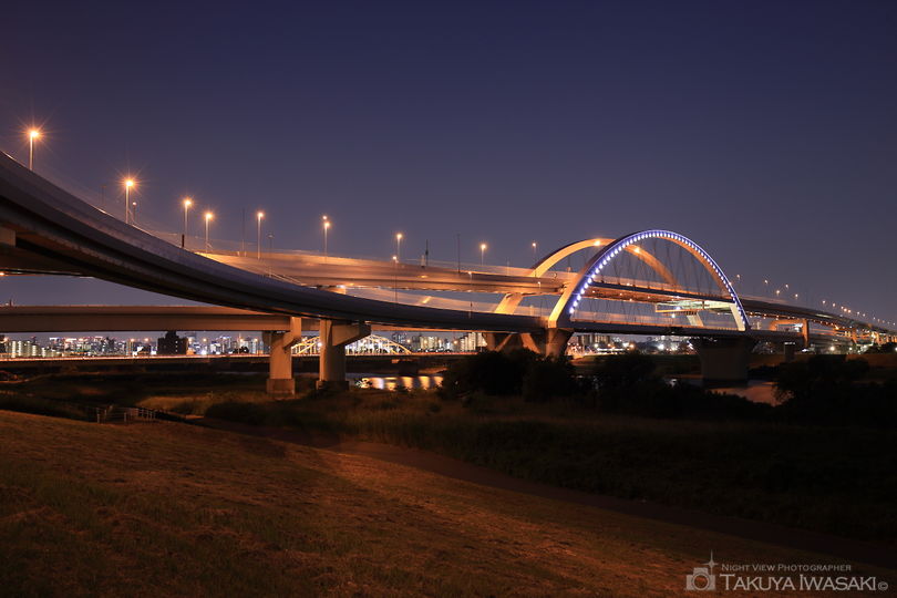 荒川河川敷（江北橋付近）の夜景スポット写真（3）