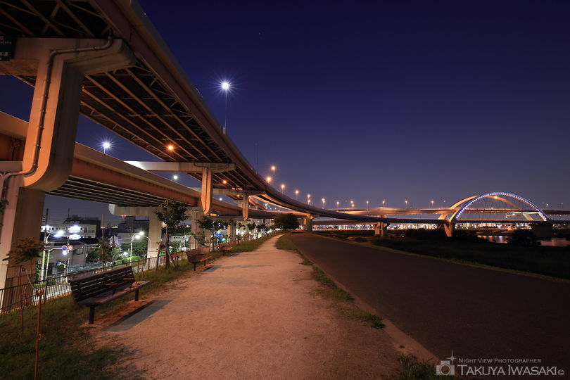 荒川河川敷（江北橋付近）の夜景スポット写真（4）