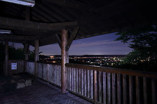 鳥羽山公園の夜景スポット写真（2）class=