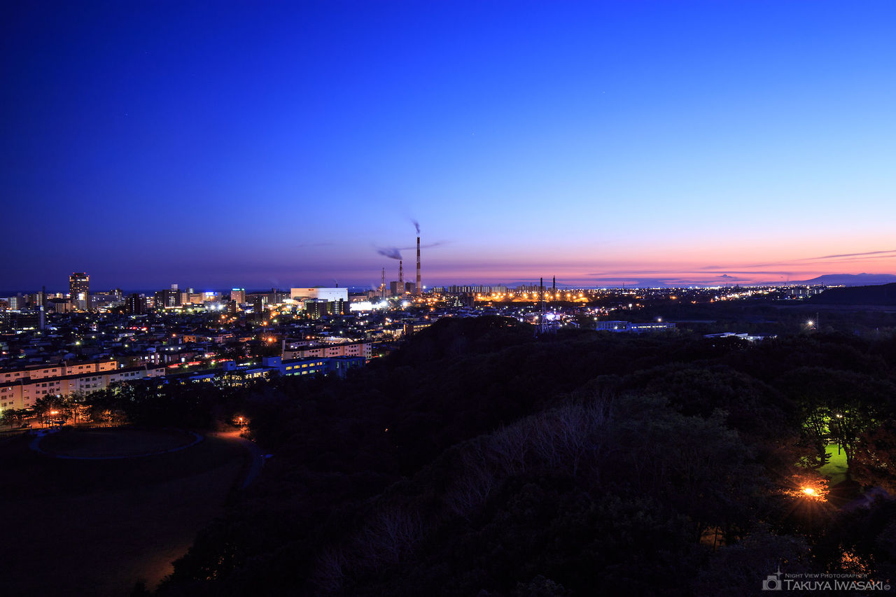緑ヶ丘公園展望台の夜景スポット写真（1）
