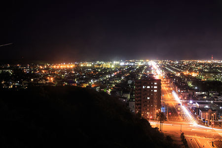 緑ヶ丘公園展望台の夜景スポット写真（4）class=
