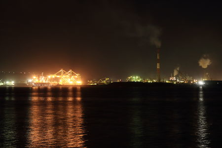 新日鐵住金方面の工場夜景