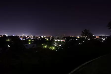 高松配水場前の夜景