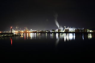 小方港の夜景スポット写真（2）class=