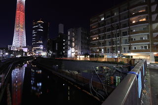 西十間橋の夜景スポット写真（4）class=