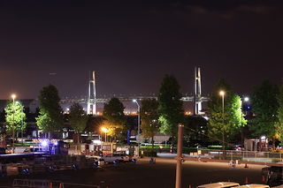 新港サークルウォークの夜景スポット写真（2）class=