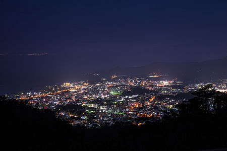 名護中央公園　天上展望台の夜景スポット写真（1）class=