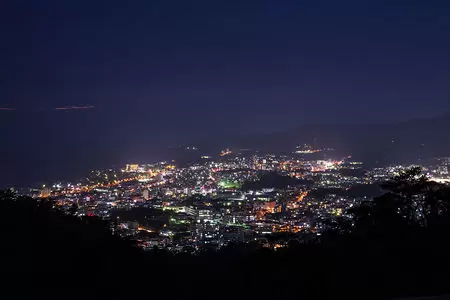 名護中央公園　天上展望台の夜景