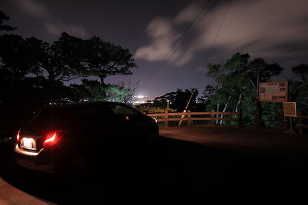 名護中央公園　ウーマク広場の夜景スポット写真（3）class=