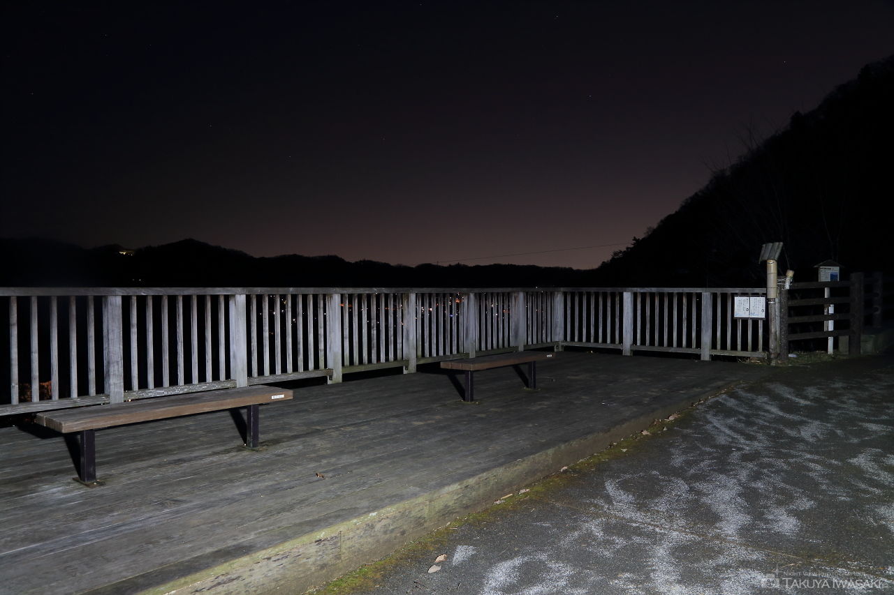 津久井湖城山公園　展望デッキの夜景スポット写真（3）