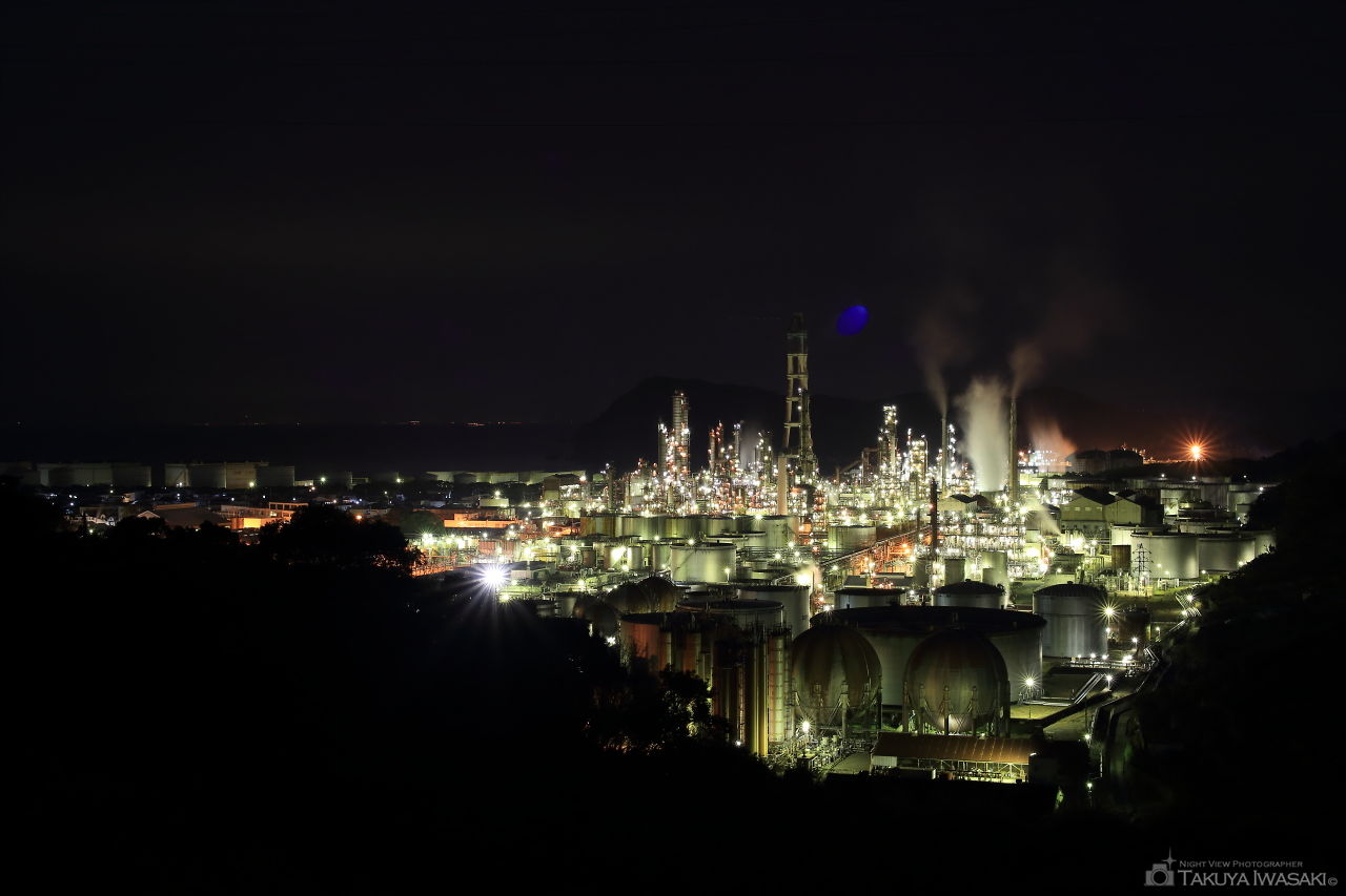 東燃ゼネラル石油を望む