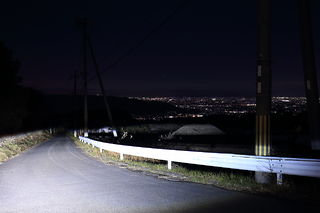 信貴フラワーロードの夜景スポット写真（2）class=
