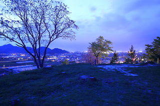 日没後の韮山城跡の雰囲気