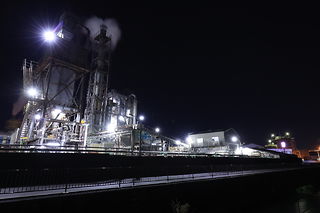 春日製紙工業前の夜景スポット写真（2）class=