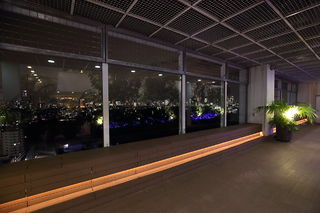 新宿高島屋タイムズスクエア　ホワイトガーデンの夜景スポット写真（5）class=