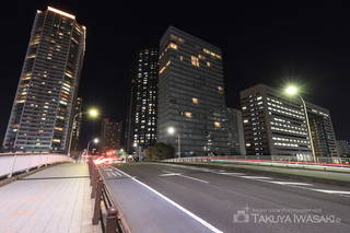 新港南橋の夜景スポット写真（4）class=