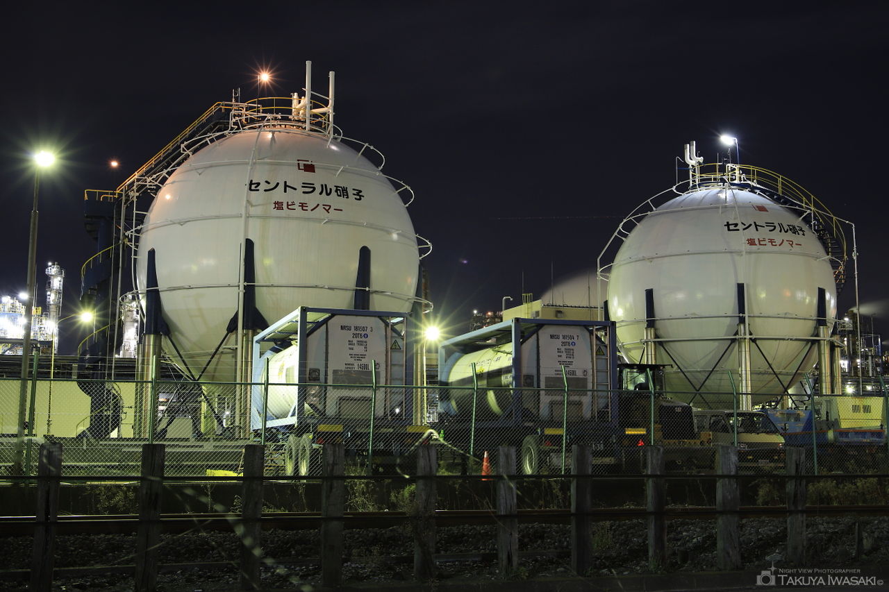 浮島町・東亞合成川崎工場前の夜景スポット写真（1）