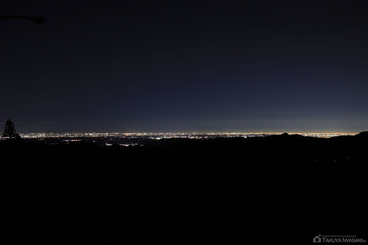 首都圏自然歩道休憩地の夜景スポット写真（1）