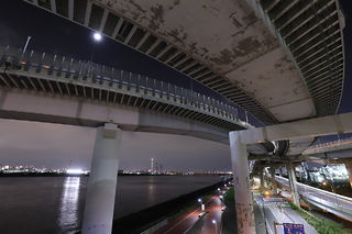 荒川河口橋の夜景スポット写真（2）class=