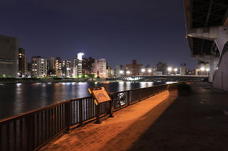 隅田川テラス　両国JCT付近の夜景スポット写真（3）class=