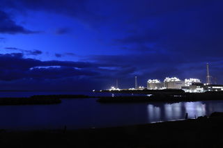 黒井漁港の夜景スポット写真（2）class=