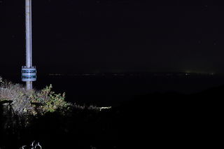 弥彦山頂公園の夜景スポット写真（5）class=